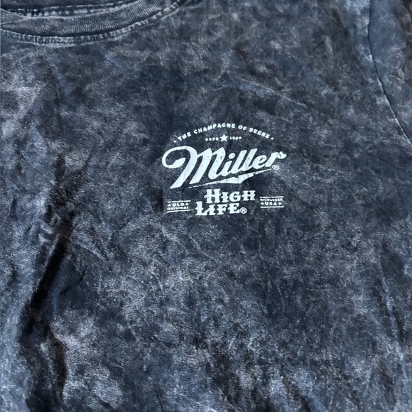 Miller highlife women’s crop top pre loved graphic T-shirt beer tee - Picture 2 of 4